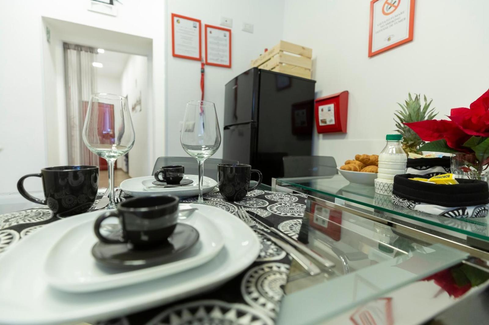 Flatinrome Trastevere Deluxe Rooms - Green Patio Dış mekan fotoğraf