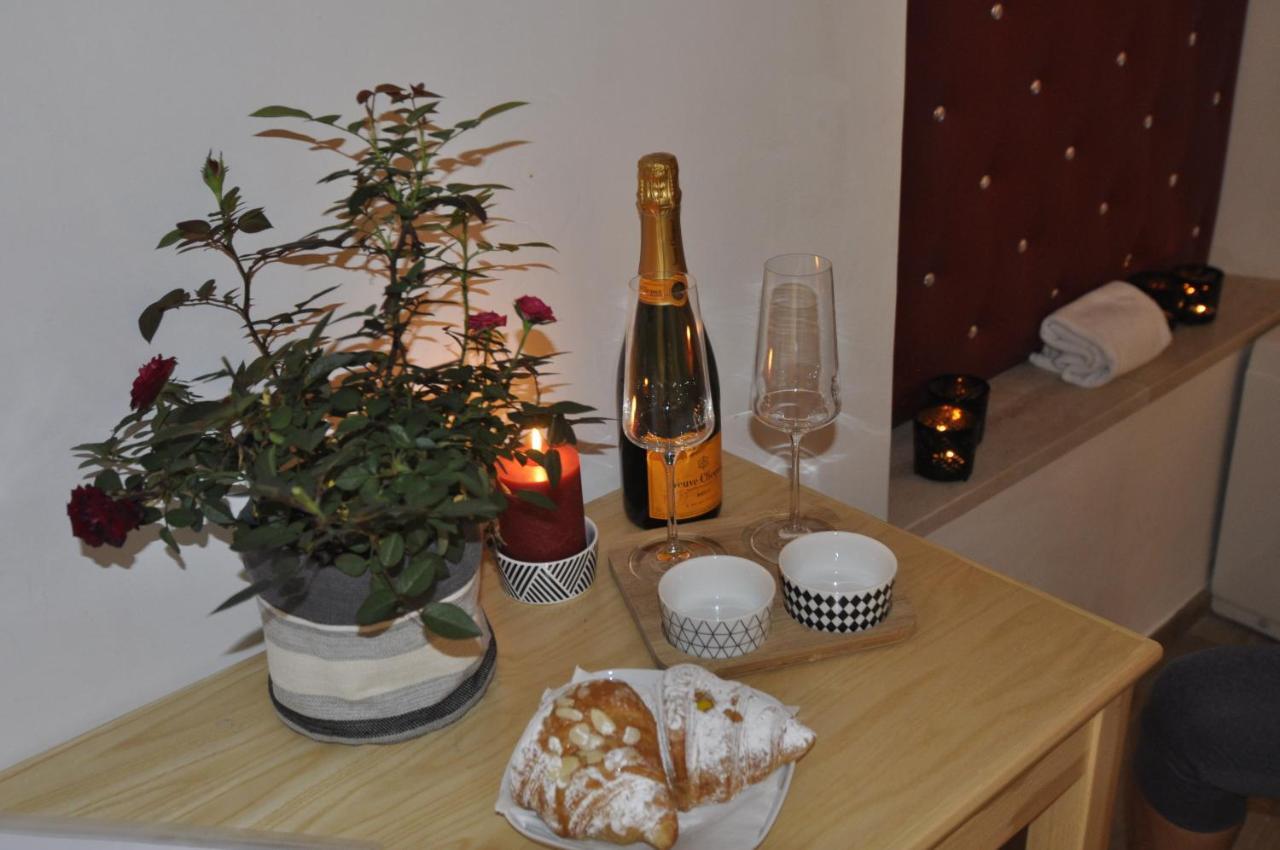 Flatinrome Trastevere Deluxe Rooms - Green Patio Dış mekan fotoğraf