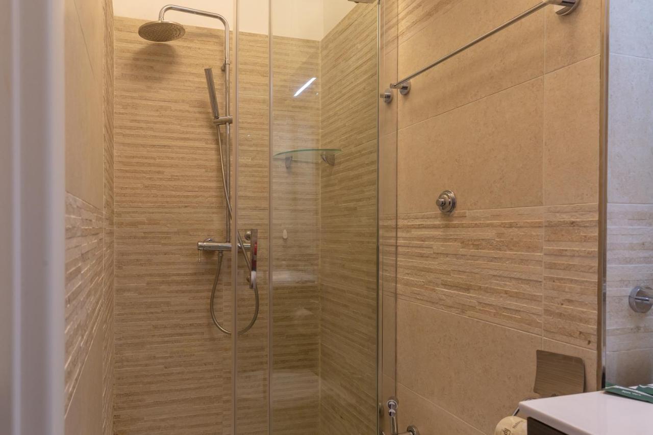Flatinrome Trastevere Deluxe Rooms - Green Patio Dış mekan fotoğraf