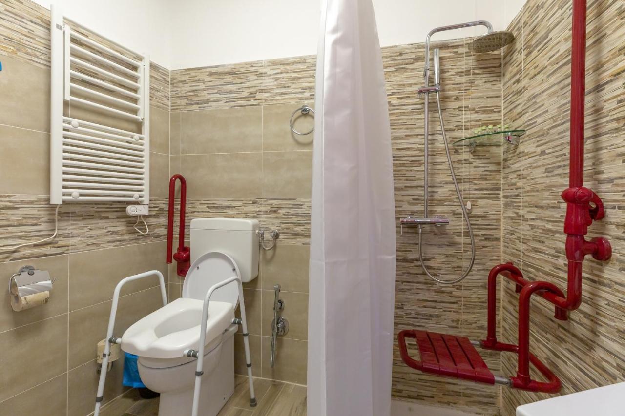 Flatinrome Trastevere Deluxe Rooms - Green Patio Dış mekan fotoğraf